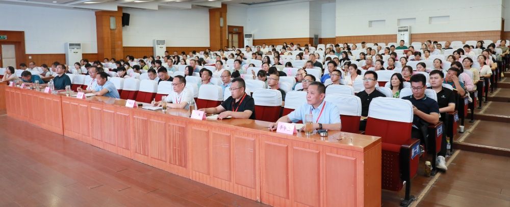 06e7e2279cdd52ddd1077221e33de3e_副本.jpg